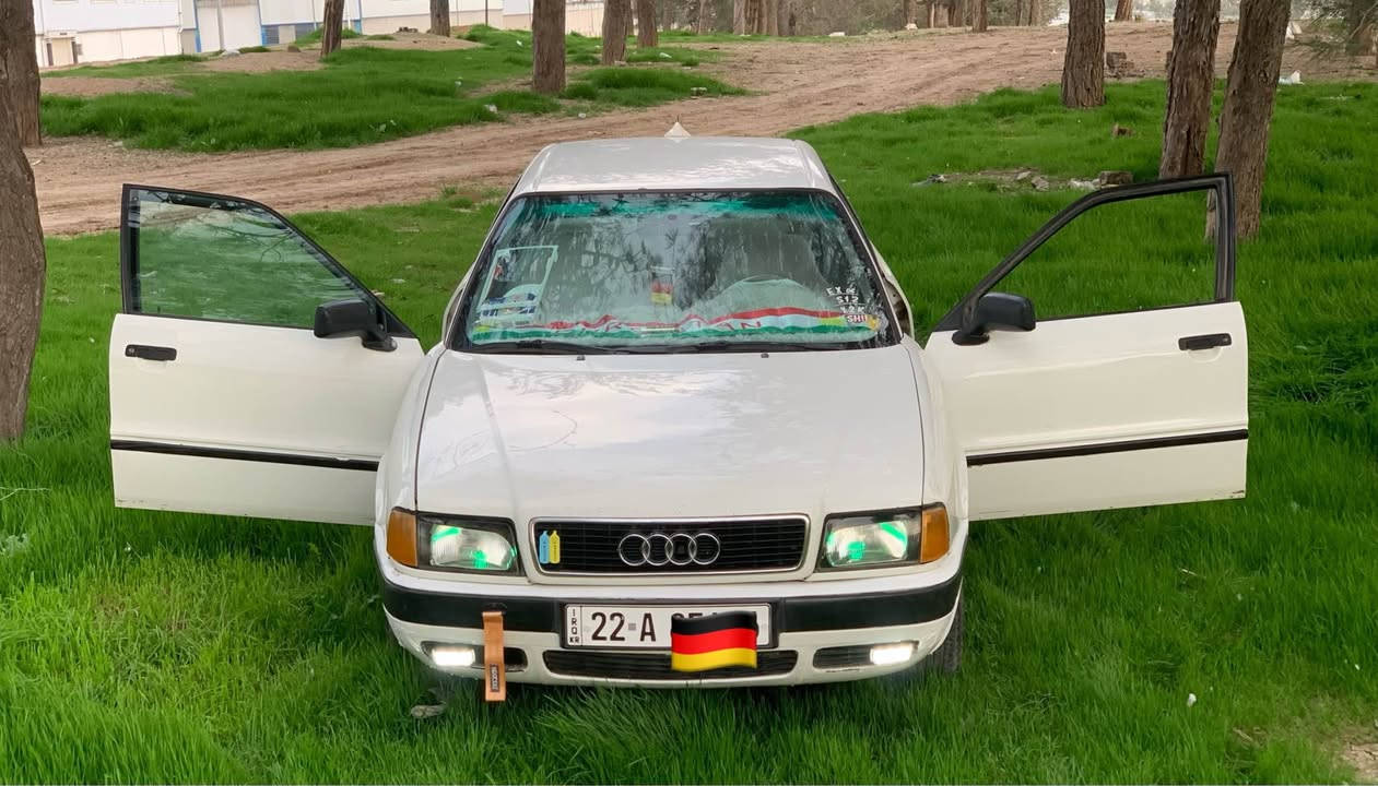 ئۆدی مۆدێل ١٩٩٤ بێ بۆیاخ بێ دەعم بێ سارد هەموو گیانی لەسەر دەقی شەریکە ماوەتەوە نوخسانی نیە سەیارەی دەستی خۆمە . گێڕ و مەکینەو تەقەو ڕەقە بەشەرتی هەزار فیتەر . سەیارەکە گێڕ عادیە و مەکینەی ٤ بستۆنە . تەبرید سارد و گەرم لەسەر سوویچ مەزبوت بەشەرت . ٤ تایەو ویلی زۆر جوان . سەیارەکە ناوو دەری لەسەر دەقی شەریکە ماوەتەوە هیچ نوخسانیەکی نیە و وەک شەریکەیە . کامل جوانکاری ناوو دەری بۆ کراوە ... 

گۆڕینەوەش دەکەم بە شتێک بەدڵم بێت 🤍. 

بۆزانیاری زیاتر پەیوەندی بکە بەم ژمارە تەلەفونەوە 
Watsapp&viber(***********) جوابی نامە نادەمەوە لەگەڵ ڕێزدا🤍. السليمانية, العراق
