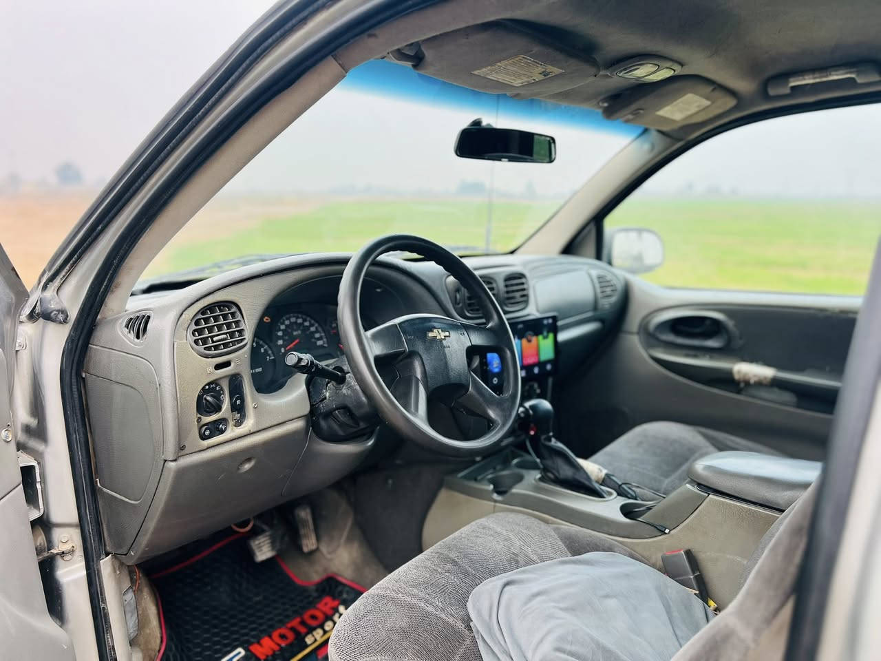 سلام عليكم للبيع بلايزر ٢٠٠٤ السياراه جاهزه من كلشي كير محرك تبريد ثلج تخم تاير داخل جديد مصبوغه عام كهربائي كله شغال رقم شمالي اتريد تحويل أو وكالة العنوان بغداد جسر ديالى الجديد السعر 69 /***********
