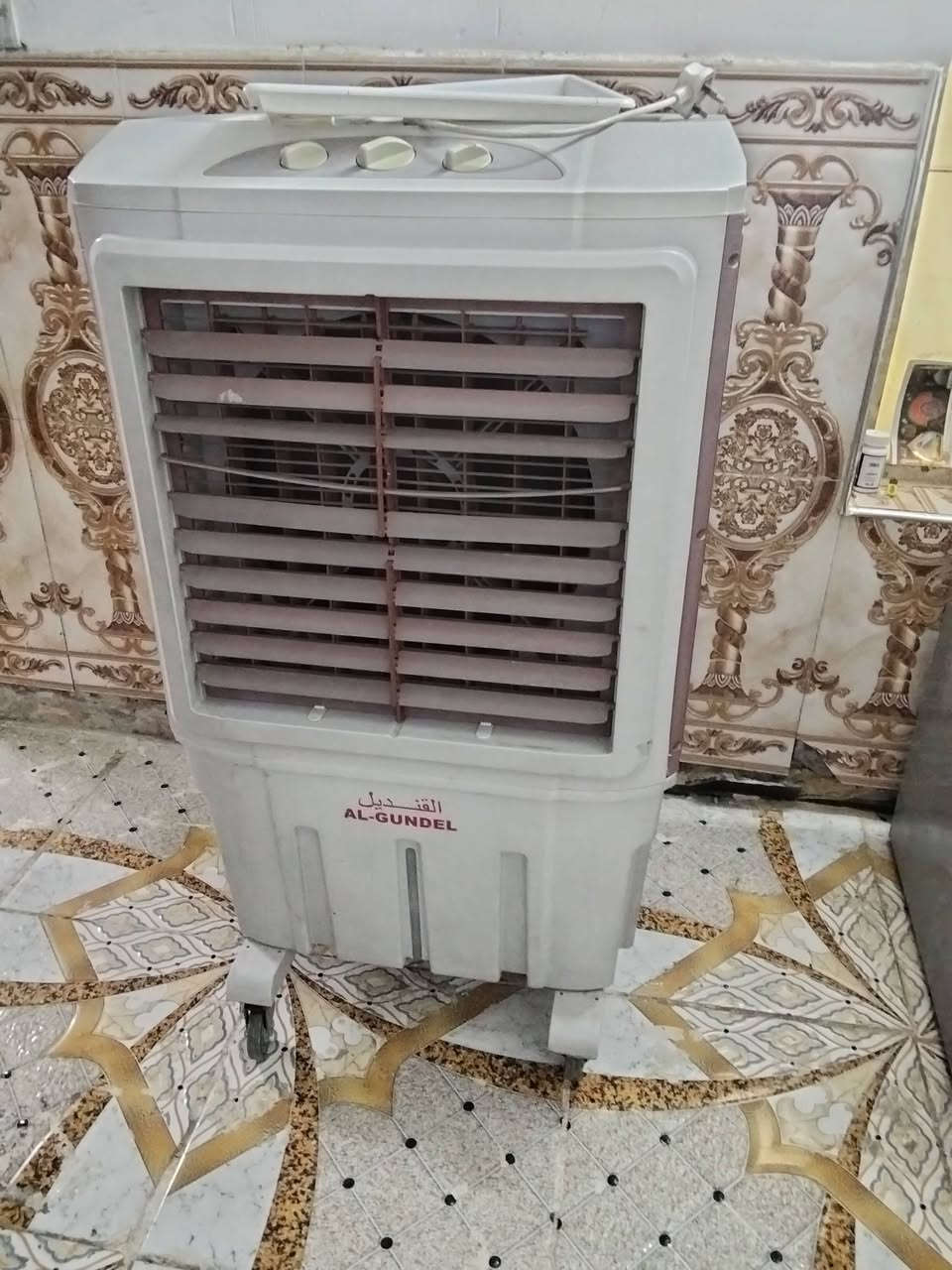عندي مبرده وكنفيره ومجمده للبيع *********** واتساب
