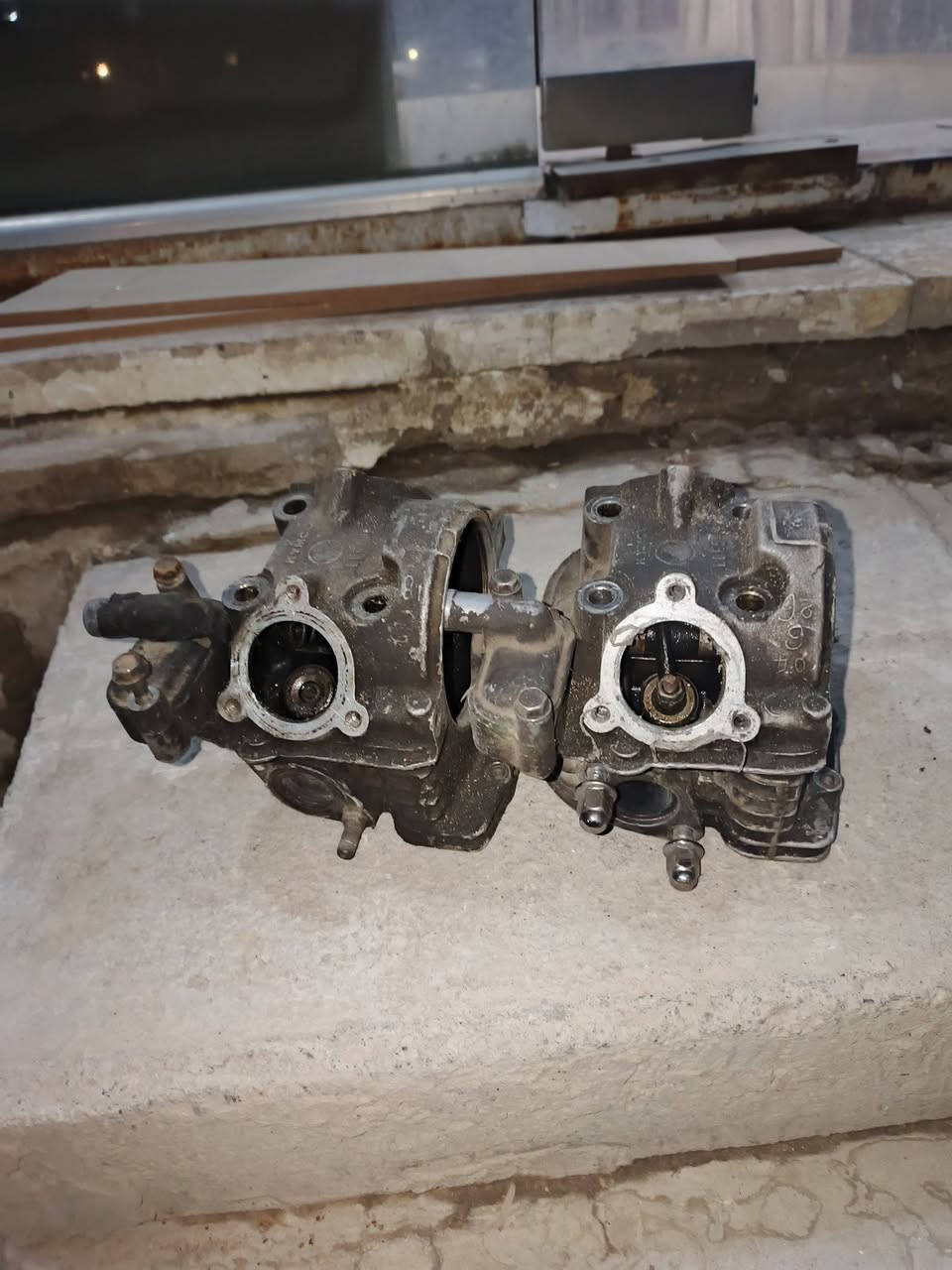 غراض كامكو G4 للبيع تفصيخ
كور كامكو g4 تفصيخ حاوية سعر 35الف
صالنصة كامكو SC سعر 30الف 
شاصي كامكو كامل كهربائيات و تفرعات ب 90الف 
و أكو بعد قطع شرگ ويالة بس ما مصورهن الشراي يتواصل واتساب *********** مكاني نجف حي ميسان
