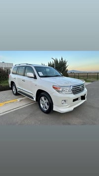 تۆیۆتا لاندکڕۆز 2013 مواسه فات VXR/V8  هه شت بستؤن 5.7 سه ياره كه زؤرل...