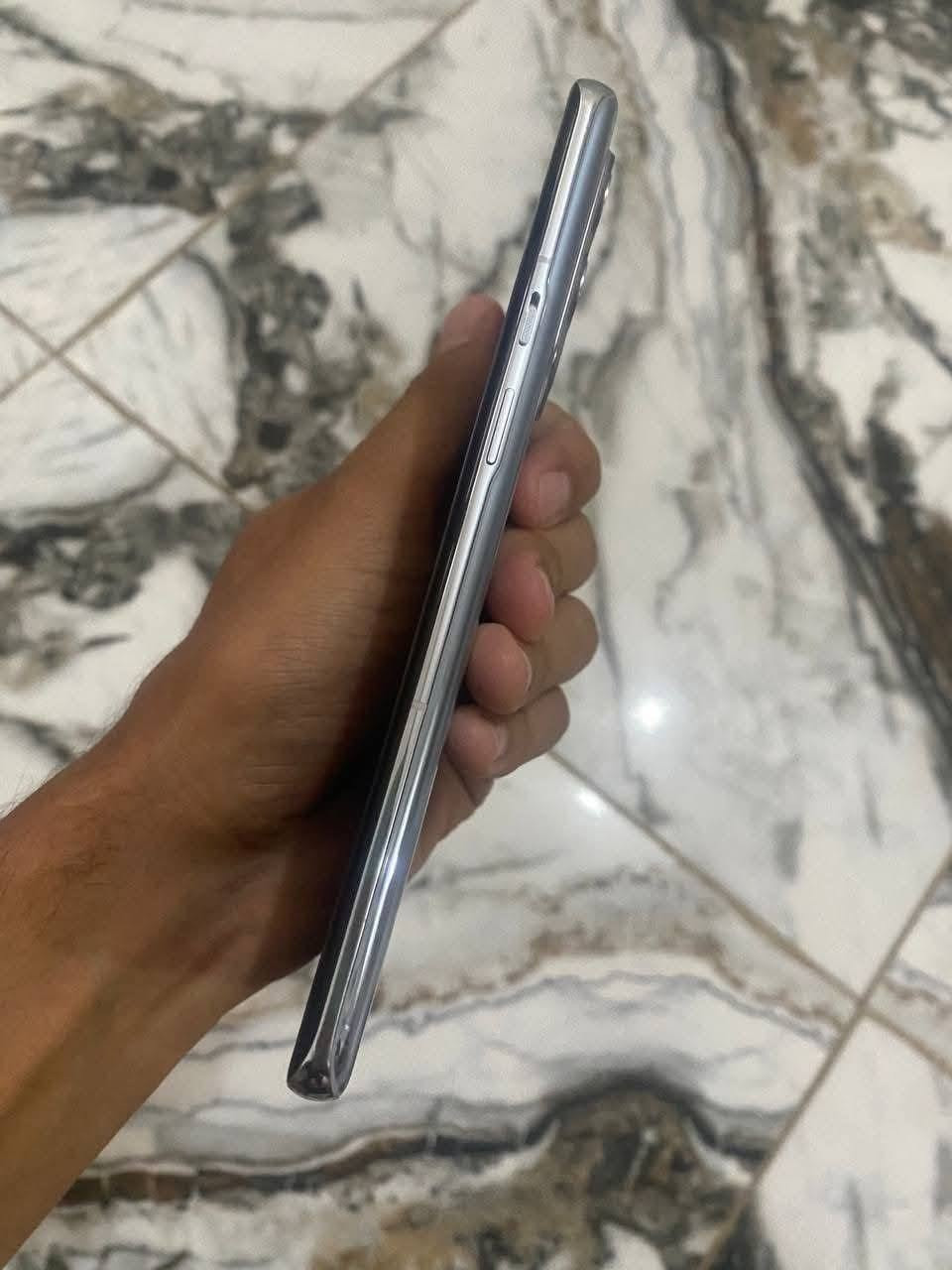 سلام عليكم وان بلاص 9برو 5G ذاكره 128/12 الجهاز مكفول فلاكشب شاشه 120 دقتهه 2k معالج سناب دراكون 888 5G اخر تحديث مراوس اوبيع سعر 275 مجاله قليل مكاني بغداد الحريه ***********

