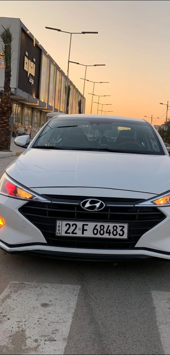 النترا 2019 وارد أمريكي كلين محرك 2000 دوش گير AT رقم اربيل السيارة باسمي  عنواني بغداد الحرية للاستفسار اكثر ***********
