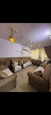 دار للبيع  المساحة ١٢٠م طابو صرف منطقة الشعب الصحة فرع علوة السمك قريب...