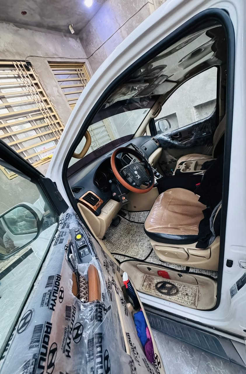 السلام عليكم للبيع فقط 2018 اصل مفتوح ومحور مسكر محدث بجم سياره جاهزه من كلشي مكينه جديده ((السياره غير مكفوله)) السعر 185 وبيها مجال 
للاستفسار ***********.  مكان السياره (بصره)
