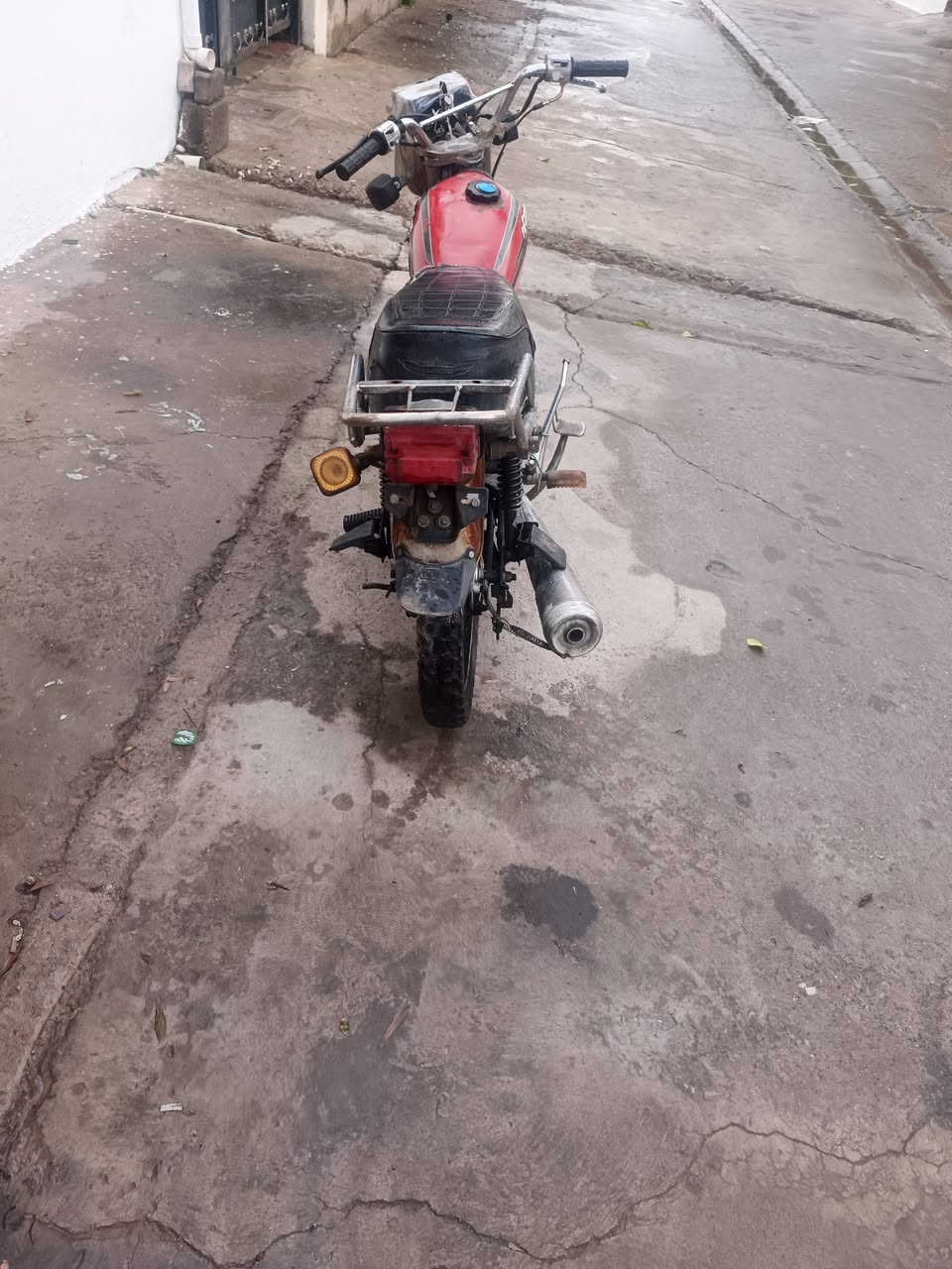 للبيع دراجه نامي برو  سعر 250 بي مجال منفيس موجود
***********
