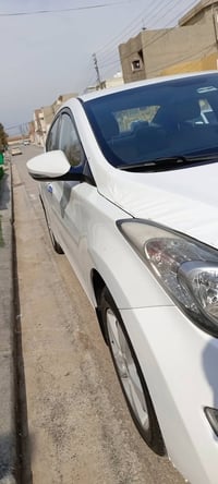 النترا 2013 بدون دعم وصبغ 110 وبيها مجال  07504915433