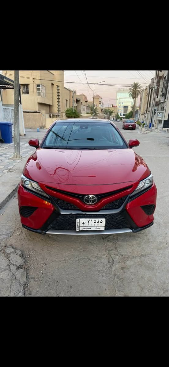 السلام عليكم
🚗 للبيع | Toyota Camry XSE 2019
🔹 الموديل: 2019�🔹 الفئة: XSE فل مواصفات�🔹 المحرك: 2500 CC
المواصفات:�سقف بانوراما�تشغيل عن بُعد�كاميرا خلفية�رادارات جانبية
رادارات امامية�نظام المحافظة على المسار (Lane Assist)�مقاعد أمامية كهربائية (السائق والراكب)�مقاعد أمامية تدفئة�هاند بريك بصمه�لايت زينون
بك لايت ليد�تحكم بالستيرن اربع جهات مع شفتات
ويل السياره الاصلي موجود
📌 ملاحظه بيها بارد على كد شبر بالجاملغ الأمامي الأيمن فقط، 
وحادث الامريكي بارد بلجامغ الخلفي الايمن بدون ايرباك، وكل شيء موضح بالصور.
ماشيه 176,000 كيلو
💰 السعر: 18,500 دولار
📞 للاتصال: ***********
