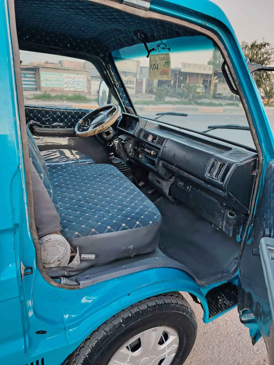 كيا موديل 96 رقم بغداد مشروع وطني شاصي وكير ومكينه مكفولات والقمارة بلادية 
السيارة قمارة وربع سبعه جنكال العنوان بغداد المعامل 
رقم الهاتف ***********
السعر 62
