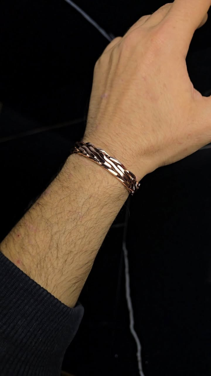 صياغة اساور نحاسيه من ورشة انانا اليحب يطلب يدزلي قياس ايده واصوغله سوار نحاس خالص سعر سوار 25,000


**إذا كنت صاحب هذا الإعلان وتريد حذفه لأي سبب، رجاءا أرسل رسالة إلى الدعم الفني**