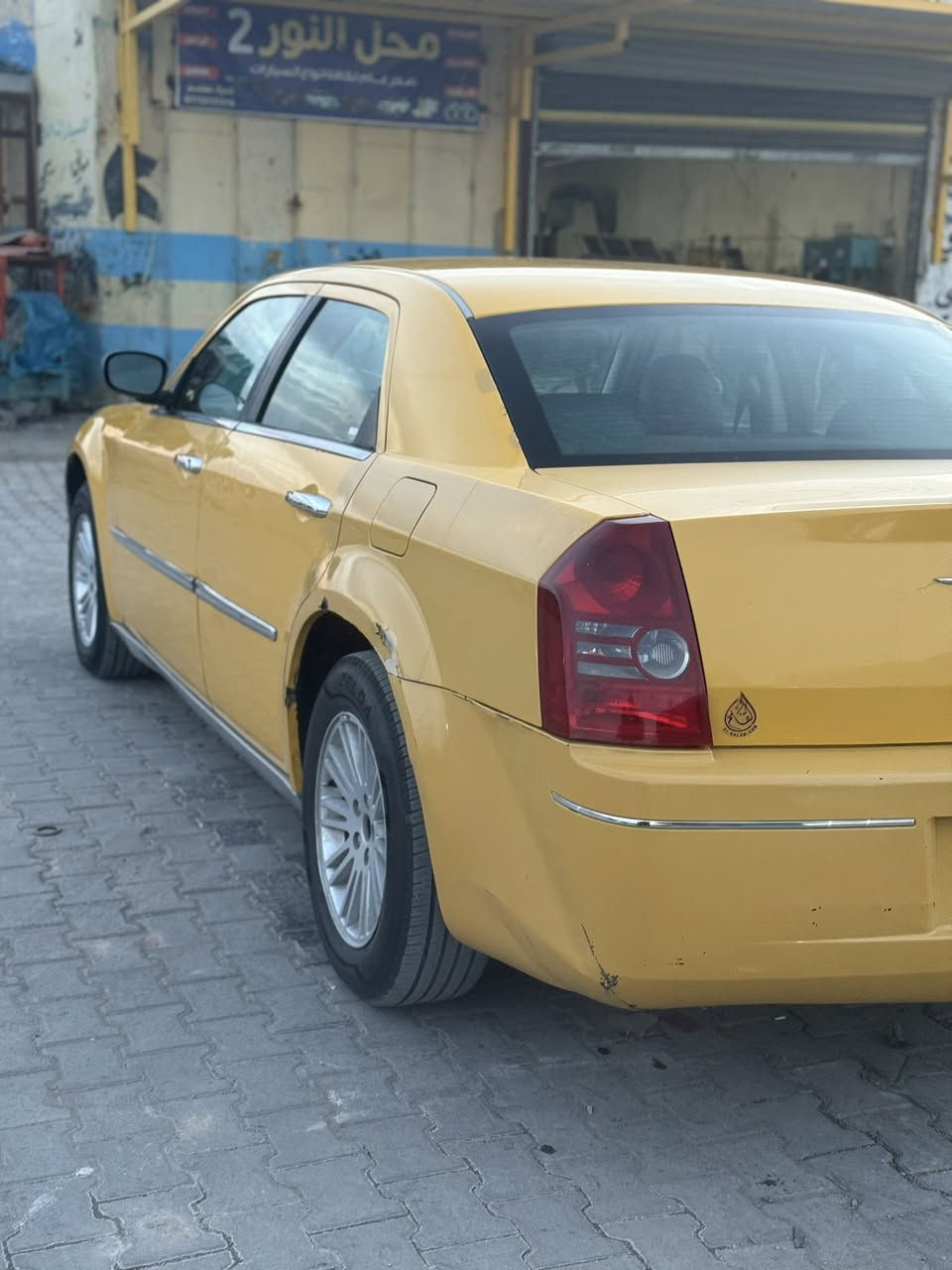 السلام عليكم وبامه 2010خليجي سياره كفاله وارد خليجي مكفل عده الجاملغ المامي بي بارد مكينه و گير و حداديه و تايراد كل جديد صبغه وحده الاستفسار على الرقم***********السعر (115) بيهه مجال
