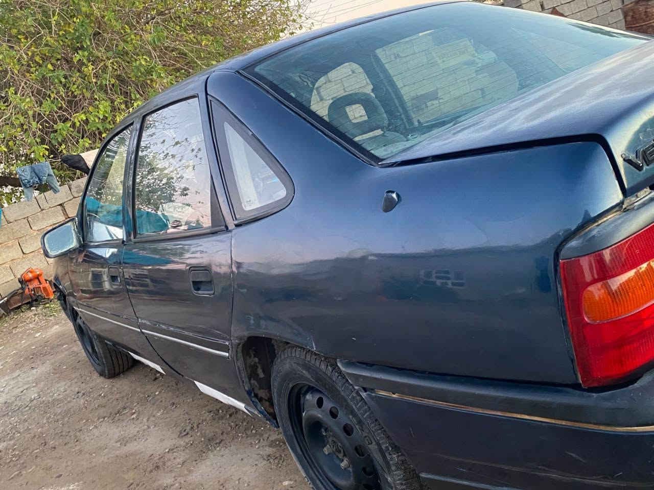 🚗 للبيع – أوبل فيكترا 1600 موديل 1991....مكلف بالنشر.....
إذا تبحث عن سيارة عملية وجاهزة للاستخدام، فهذه فرصة ممتازة.
✅ محرك وكير مكفولات
✅ السيارة جاهزة بالكامل ولا تحتاج إلى مصاريف
✅ تحويل الملكية في اليوم التالي مباشرة
للاستفسار أو المعاينة، يرجى الاتصال على:
📞 ***********
📞 ***********
الجادون فقط، اتصل على صاحب العلاقه
