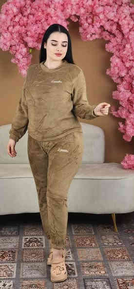 قات تراكسوت كجان بو فروشتن 
قياس فري سايز تا وزن 75 كيلو ده بيت 
هه ركه سيك ويستي به يوندي بكات جوابى كومينت نادمو ناونيشان كه لار ئاواره كان نزيك مكتب ئامانج ***********
نرخي دانه ي 10 هه زار دينار
