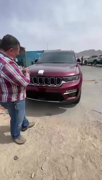 جراند شيروكي • ٢٠٢٤ • هايبرد بنزين