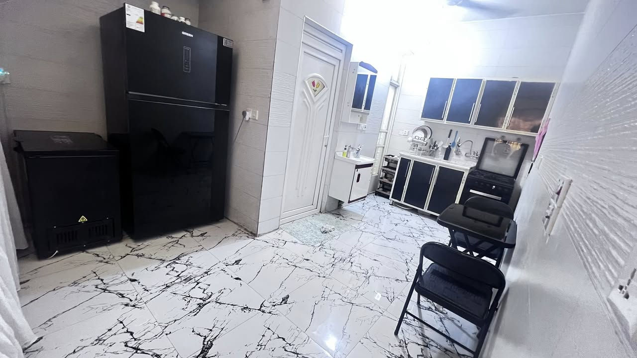 سلام عليكم بيت للبيع مساحه ٥٠متر دوره ابو طياره زراعي اي ستفسار على رقم ***********
