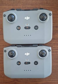 السلام  عليكم  مزاد مزاد . جوستكات  DJI RC.N3 و بطاريات  وشحن مال درون...