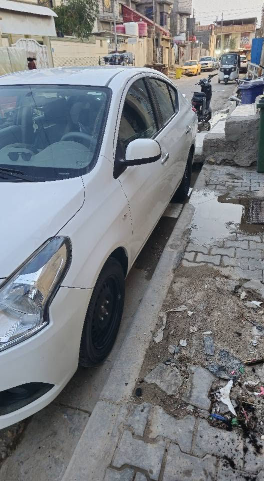 نيسان سني ٢١ هندي بليته زركة

كفاله عامة  ما عدى الشغلات الواضحة بالصورصارلها سنتين عندي خذتها زيرو ممشتغلة تكسي بحياتها ماشية ٤٦ الف حقيقي قابل للزيادة
السيارة ع وضع البلاد حته التايرات بريجستون البلاد مفاتح بيها برغي فقط بدلت باتري بيها وفيت بم 
غيرها مسويت
سنوية منتهية
السعر107بيها مجال قليل حك الجية فقط لا تعاملني هنا
ارقامي ***********
*********** البصرة, العراق
