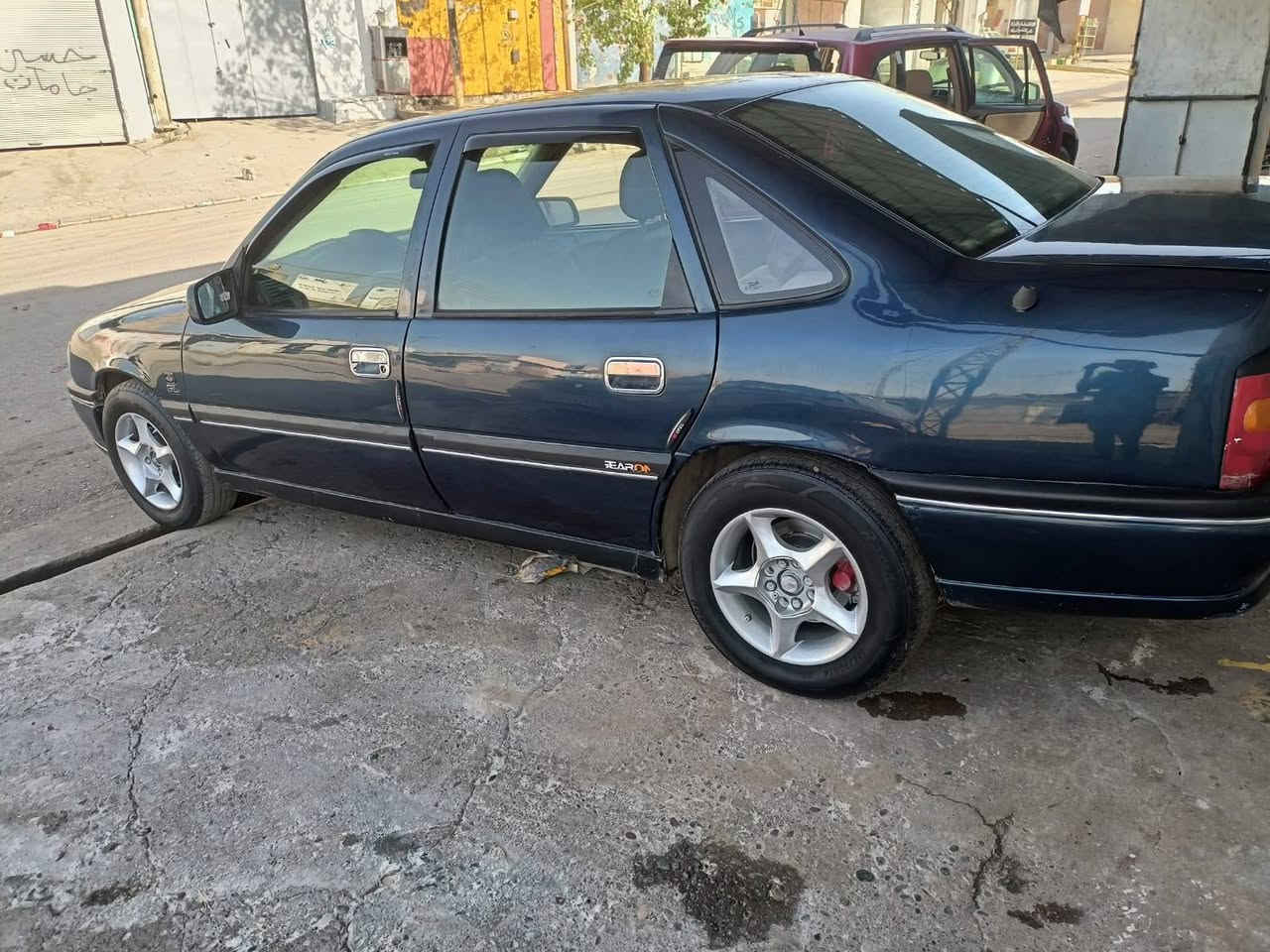 اوبل فكترا1991 مكينة  16
كير جديد 
مكينة معمرة رايمر شرط 
طخم جديد 
سنوية 2029
رقم نينوى الماني 
شرط الوكالة والتحويل 
السعر 39وبيها مجال
للتواصل ***********
بي واتساب او عالماسنجر
