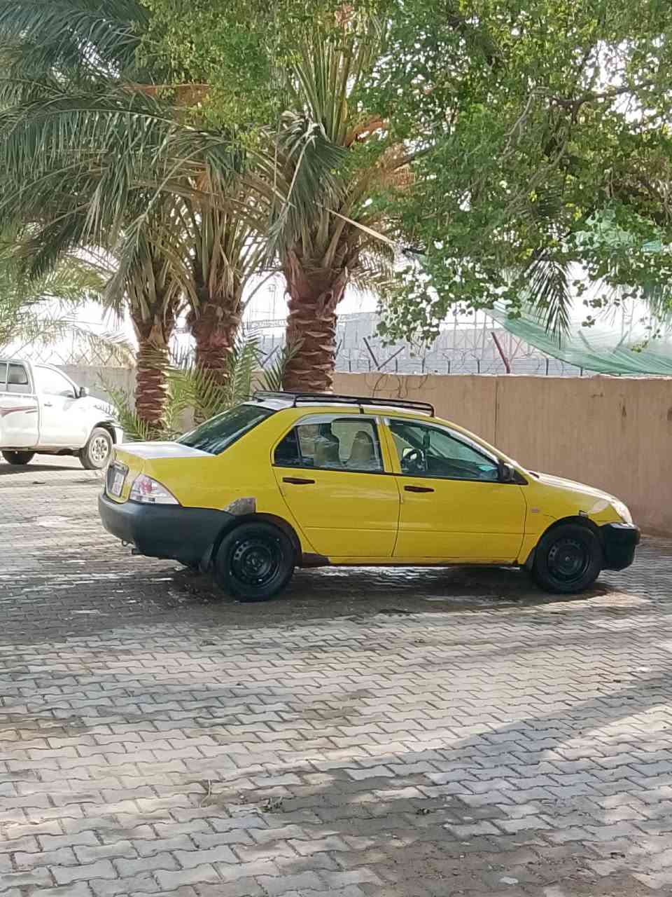 سلام عليكم  لانسر لبيع
لانسر موديل 2010 

محرك 2000 قبل شهرين شديته مكفوله 

كير مكفول 

تايرات شديت امامي زوج قبل يومين اصلي 

تبريد خير من الله 

سعر 65 وبيه مجال لطيبين 

عنوان بغداد قرب سيطره شعب ثعالبه 

رقم ***********.....
