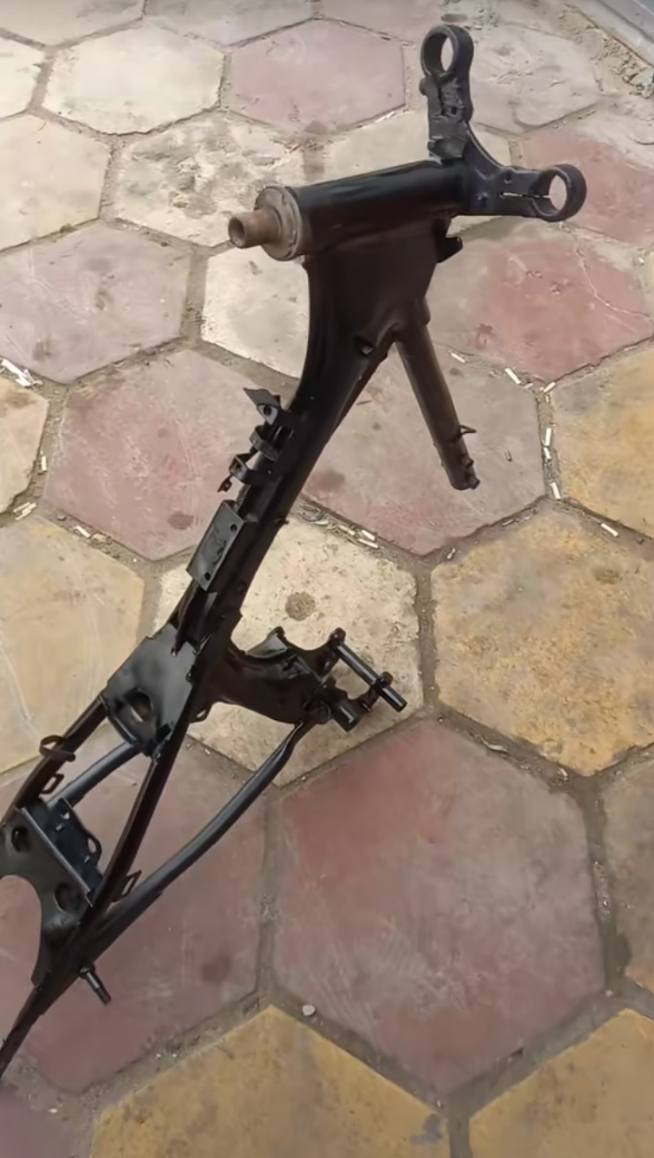 السلام عليكم عندي شاصي مال دراجه نامه موديل 12 مكاني بابل سعر شاصي 100 قفل ***********
