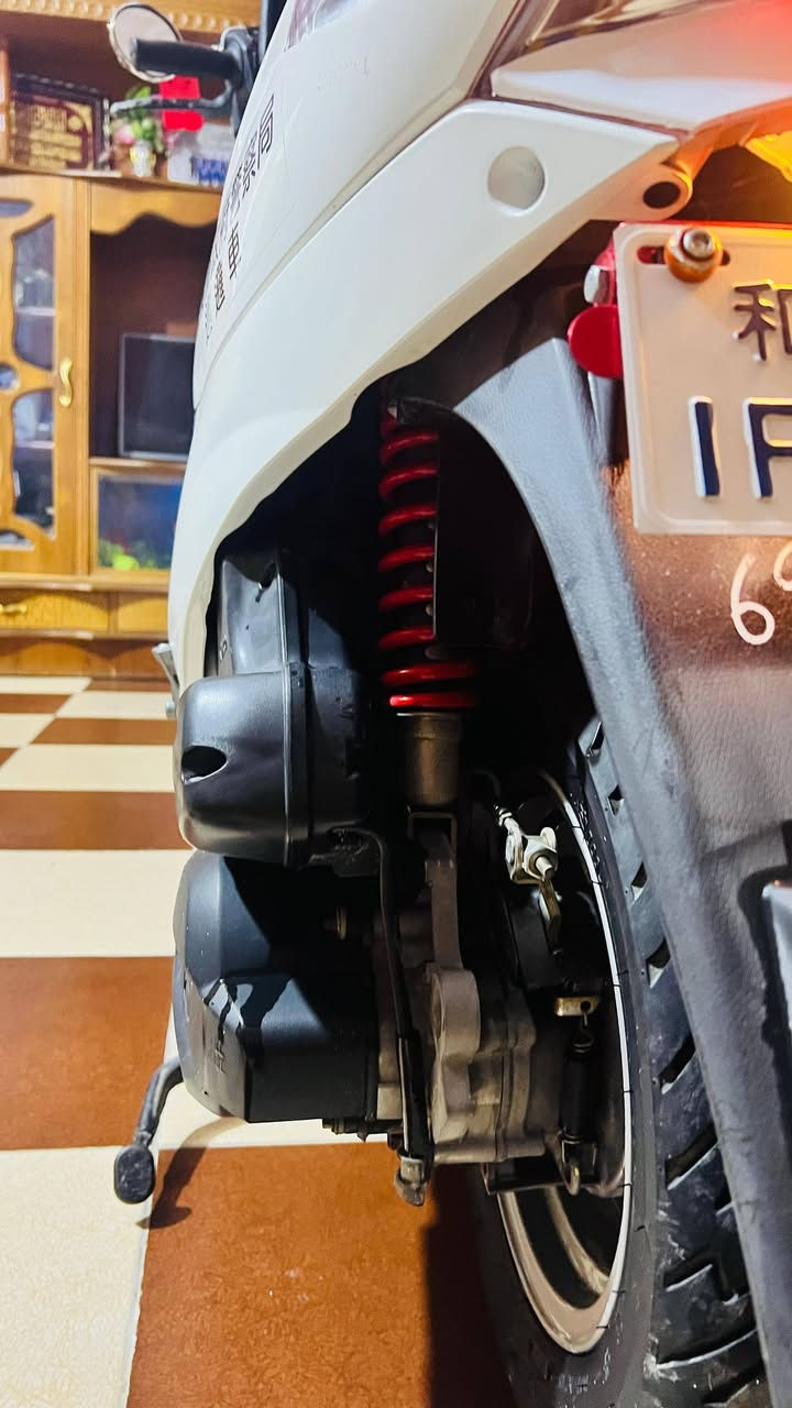 السلام عليكم
دراجه كامكوv2للبيع 
محرك150
2018
كفاله عامه 
الدراجه صار عشر تيام
 طالعه من الرمبه 
هورن سيدان 
جهاز مال كامره وشاشه


**إذا كنت صاحب هذا الإعلان وتريد حذفه لأي سبب، رجاءا أرسل رسالة إلى الدعم الفني**