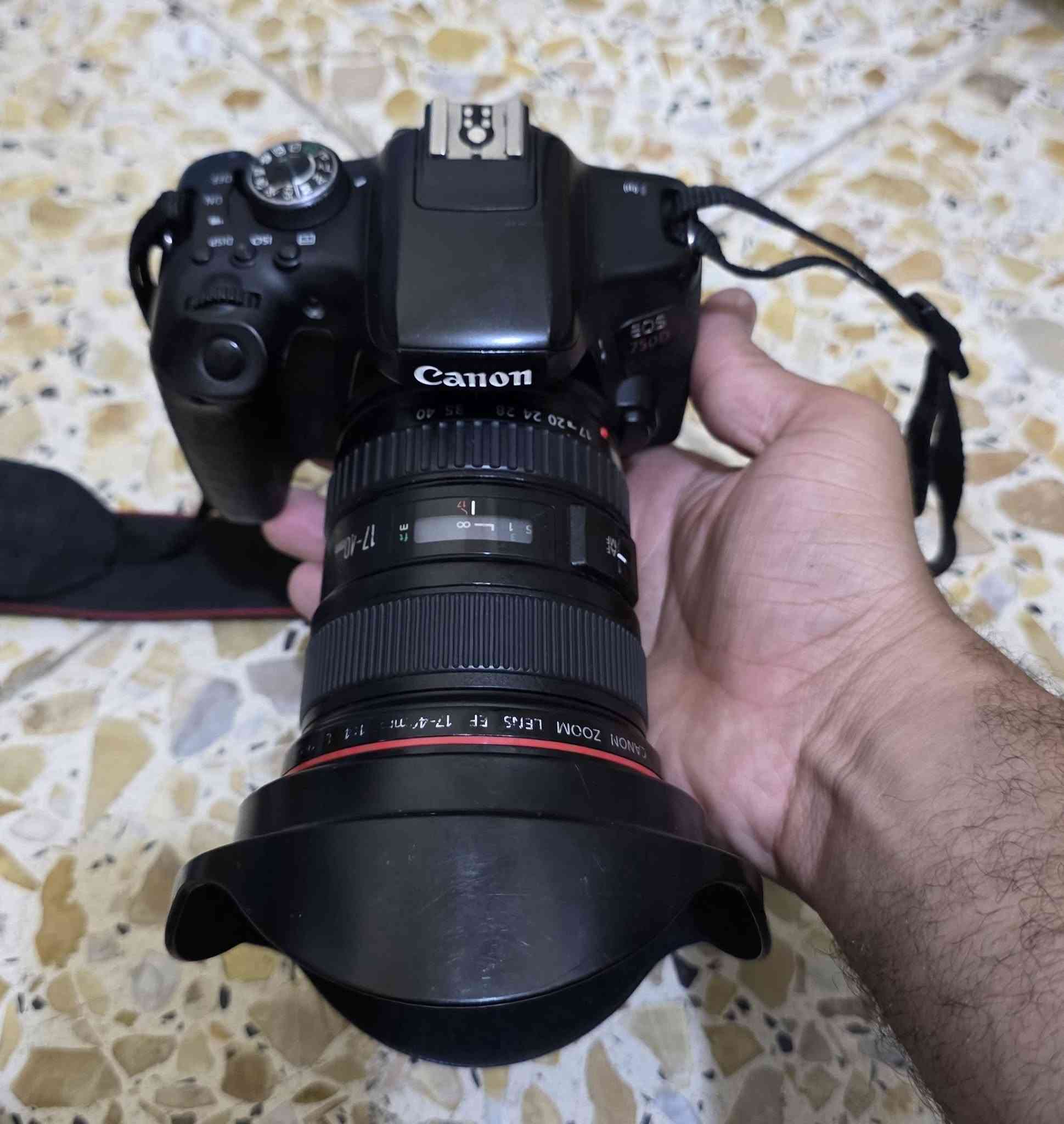 كامرا كانون 750D مع عدسه 17 40 فتحه4 الرنك الاحمر
مع كامل ملحقات قباقه العدسه بطاريتين شاجنه الاصليه سير كتف سعر العدسه ٣٠٠ الف سعر البدي ٢٥٠ 
سعر ال٢ ٥٠٠ الف ***********
