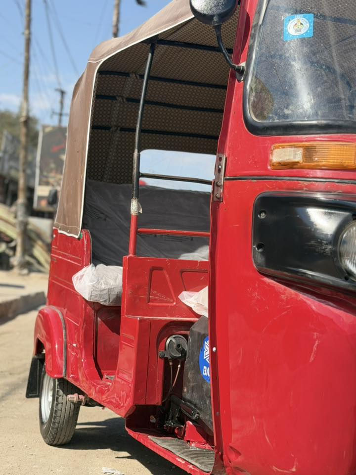 تكتك 19  شهر  12 

المكان بغداد المعامل 

***********
