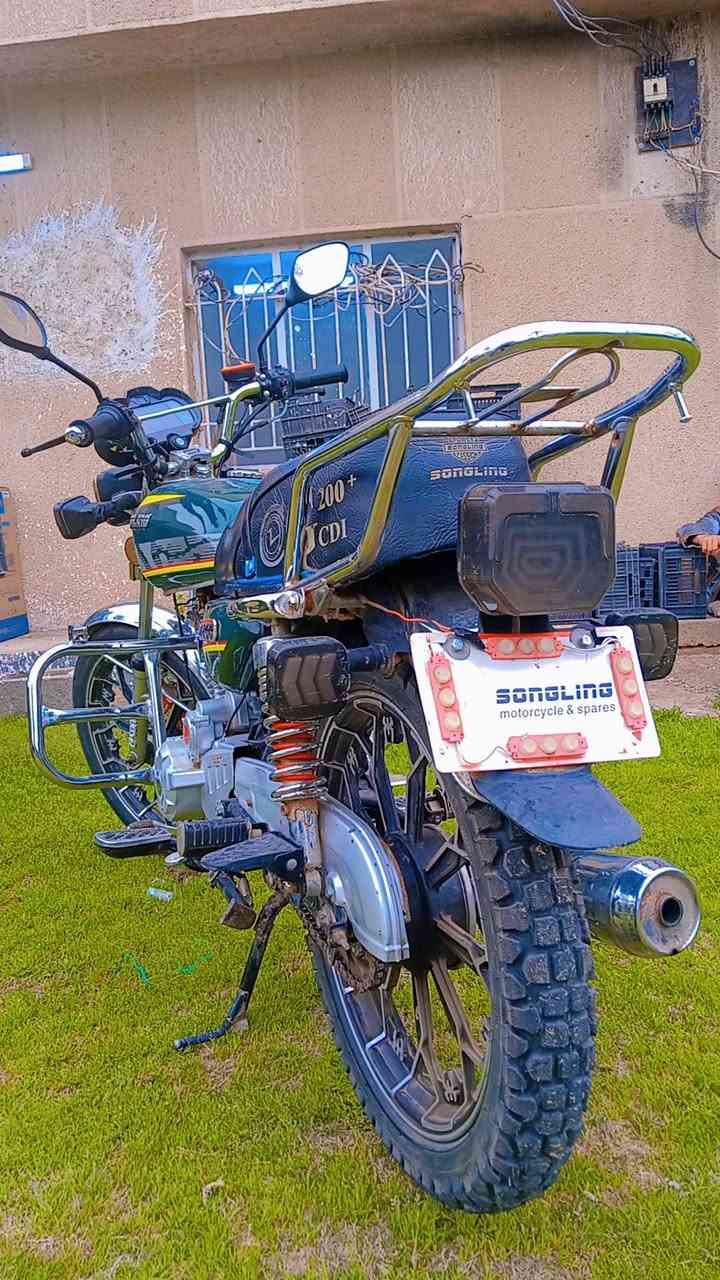 سلام عليكم. دراجه للبيع 2024.محرك 200 الإستفسار على هذه الرقم***********......***********
