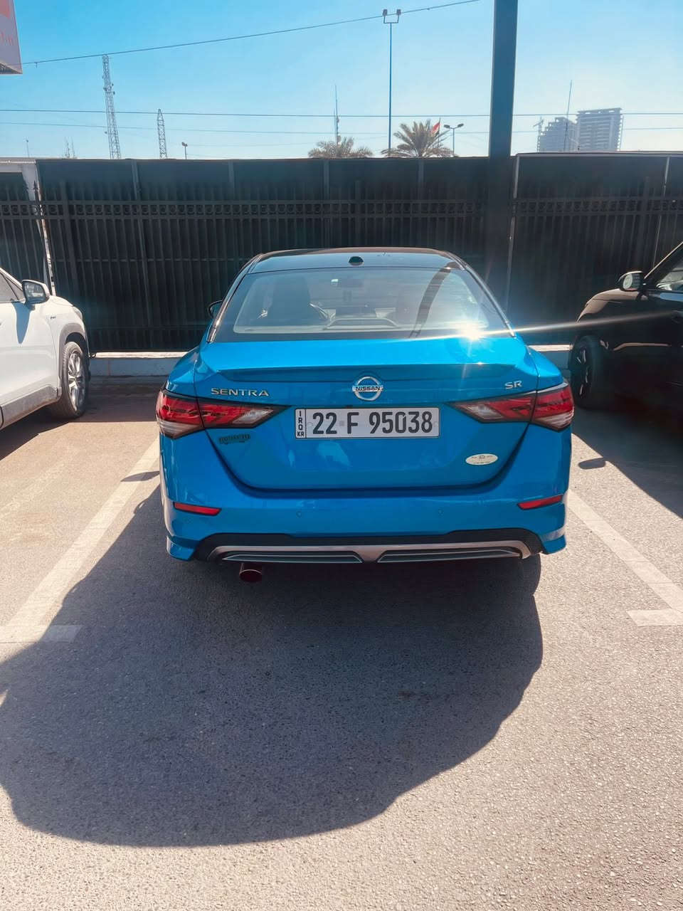 السلام عليكم
نيسان سنترا 22 وارد امريكي حادثها بنيد وجاملغ جهة السايق
السياره مابيها نقص 
مواصفات النيسان سنترا sr معروفه 
تو كلر رادار امامي كامرات حساسات شاشه تدعم كار بلي 
كير ومحرك مكفوله الصدر جديد 
تايرات 2 امامي جديدات و2 خلفي صارلهن سنه 
تبريد تدفئه شغال 
السعر 145 $  
للاستفسار واتساب  ***********
