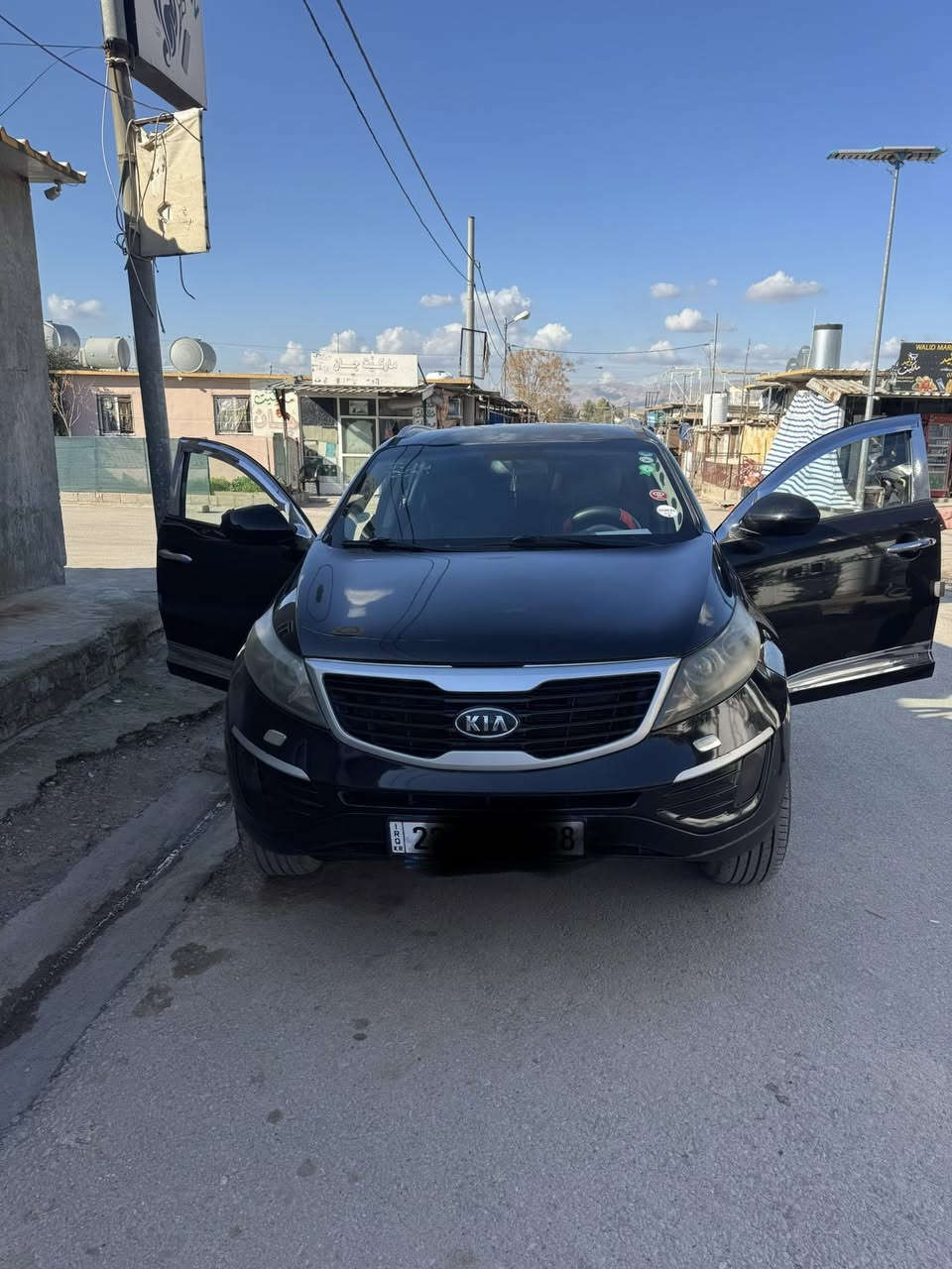 كيا للبيع 2011اسود تومياتيك ماشي 275الف كير او مكينه بشرط بيها شبرين معجون بصندوق او شويه تعديلات بارد للاستفسار اكتر يمكن التواصل مع الرقم ***********السياره رقم اربيل عنوان السياره دهوك
