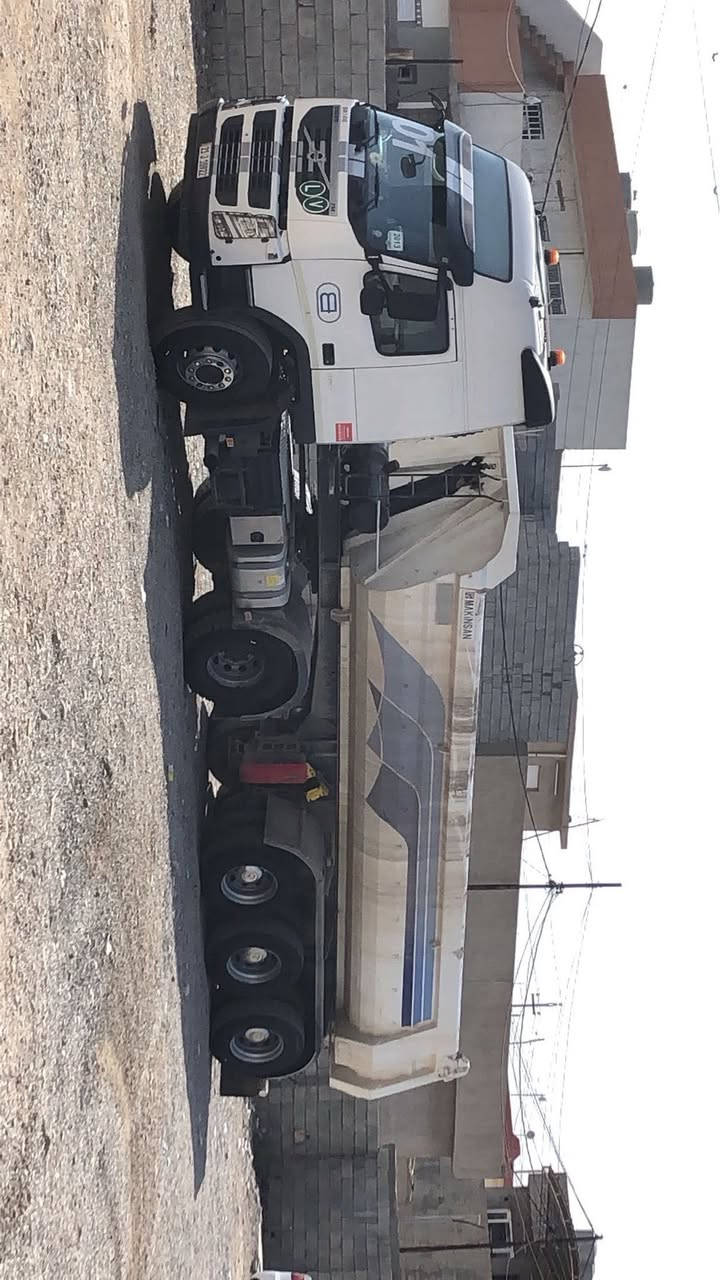 فالفۆ 2013مەکینە450بیلاد گەلابە ناو پاج بیلاد بۆدی ماکنیسان رەپتە لە سەری ***********
