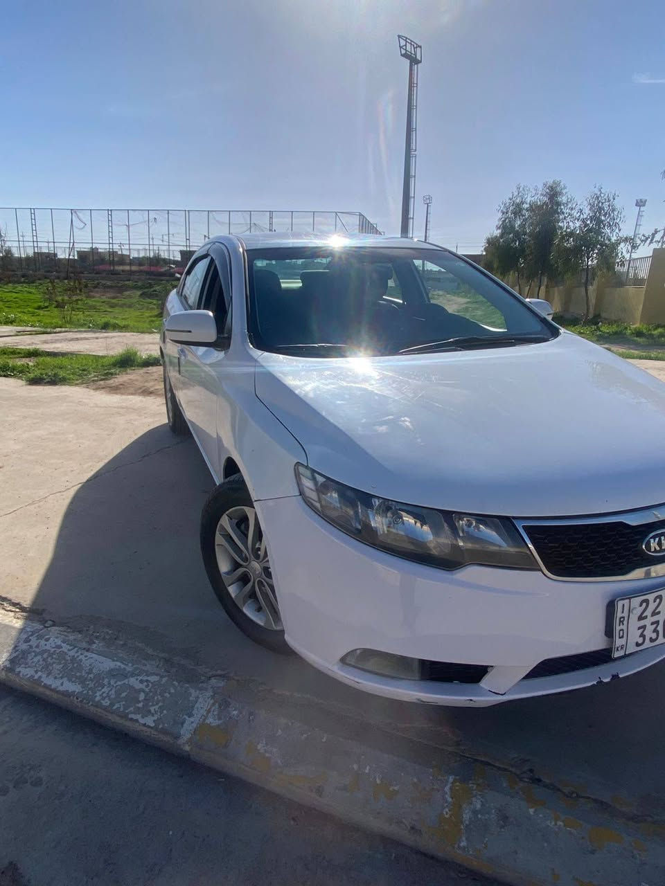 السلام عليكم
كيا سيراتو  2011
مواصفات نص فول
كير ومحرك شرط
رقم جديد
سنوية قبل شهرين منتهية
صبغ باب مع جاملغ مع ربع بوند يعني قطعتين وربع
مع تعديل بارد جاملغ خلفي
شرط تحويل والغرامات وسيارة بأسمي
السعر 96، أو مجال
مكان سيارة بعشيقة
للستفسار ع ارقام ***********
                        ***********
