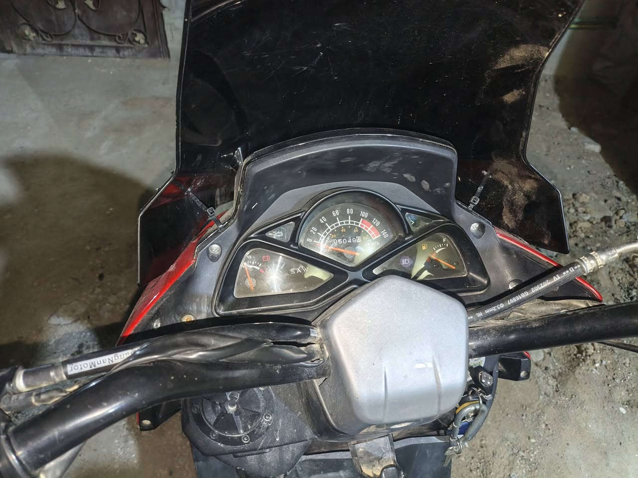 سلام عليكم عندي دراجه سكنس سترونك موديل 25 الدراجه جديده بمعنه الكلمه كلشي مابدل بيه على وضع الشركه المكان كربلاء الحر السعر على الخاص ***********
