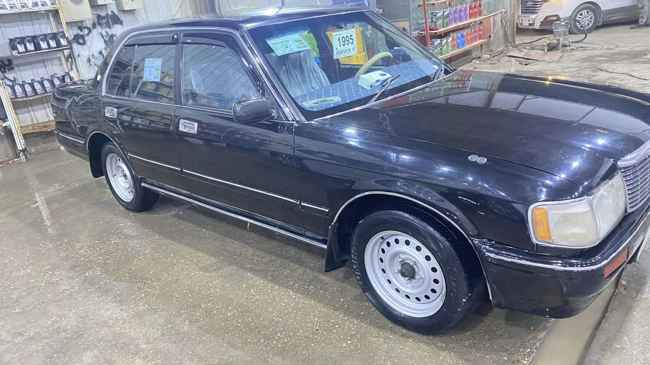 أرنب كروان سياره نضيفه وحلوه كلش كير ومكينه كارتون 
السعر 73
***********
