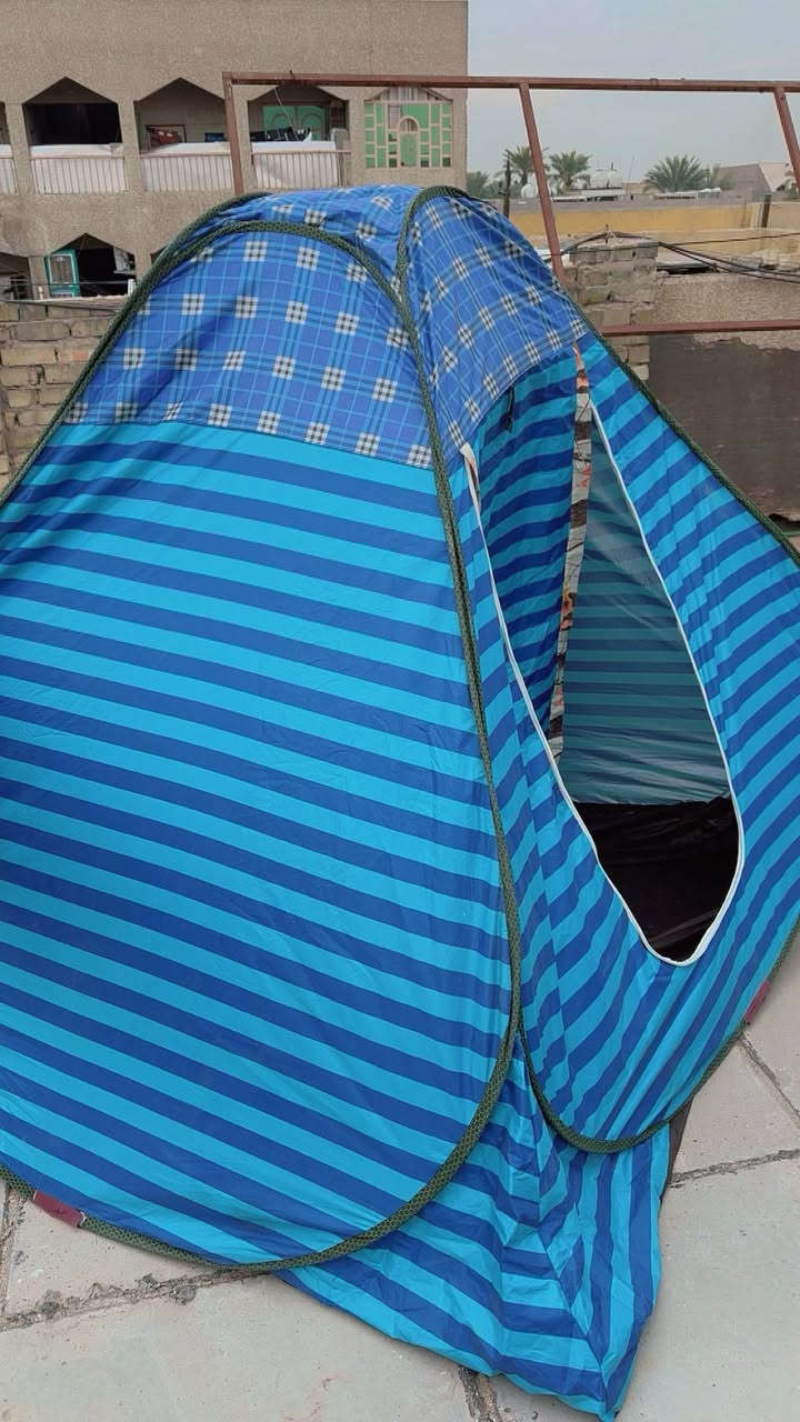 خيمه للبيع
2.*2.5 متر 
نضيفه استخدام مره وحده 
للمراسله 
***********
