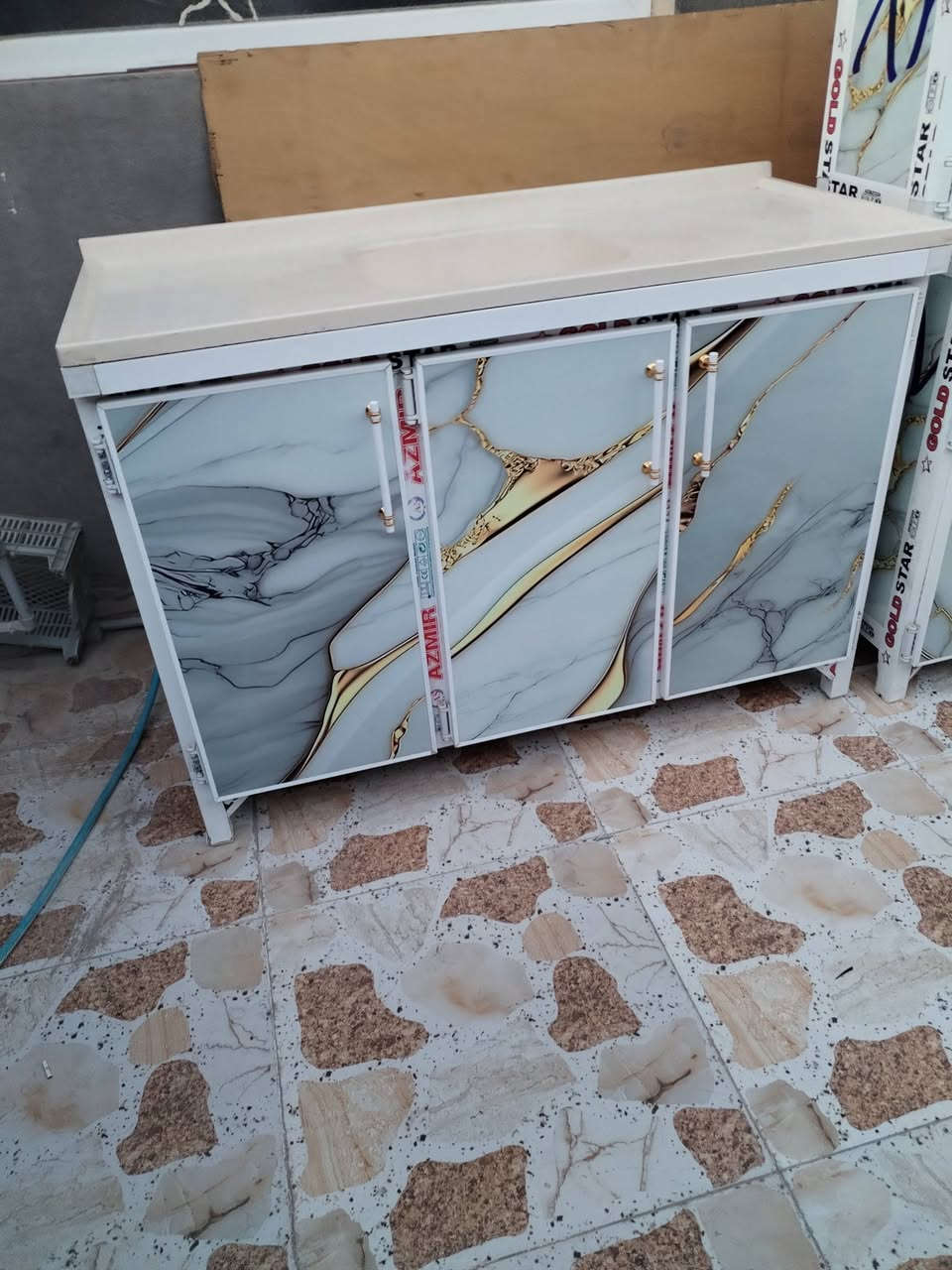 كاونتر مترين سنك متر و30كلش نضيف للستفسار ***********
