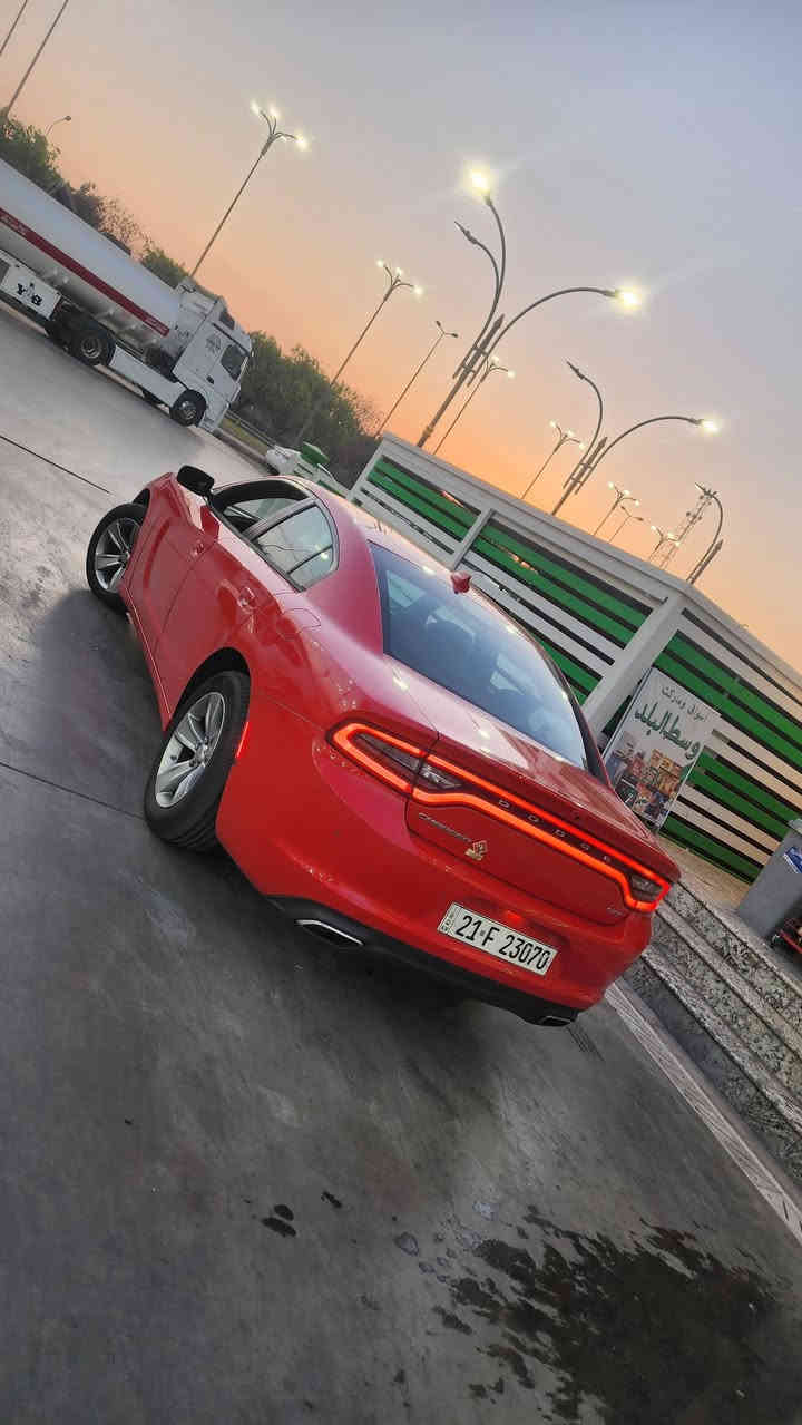 سلام عليكم جارجر البيع موديل 2017 بسمي رقم سلمانيه شمالي بيهه صبغ خشم بنيد كد شبرين وجاملغ خلفي كد شبرين صبغ فقط باقي مكفول سعر 210 وييهه مجال شي قليل مكان سياره العماره ***********
