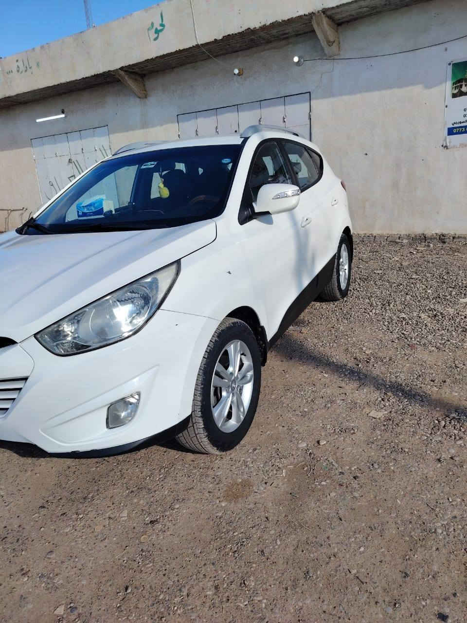 توكسون  بيع نقد فقط بدون مراوس ولا اقساط السعر 150
خليجي 2013 حجم مكينة 20 رقم سليمانية بسمي ضرر نص جاملغ سكن  وربع من البنيد 
صدر كهربائيات محرك كير كفالة 
مكان جنوب الموصل ناحية القيارة 
***********
