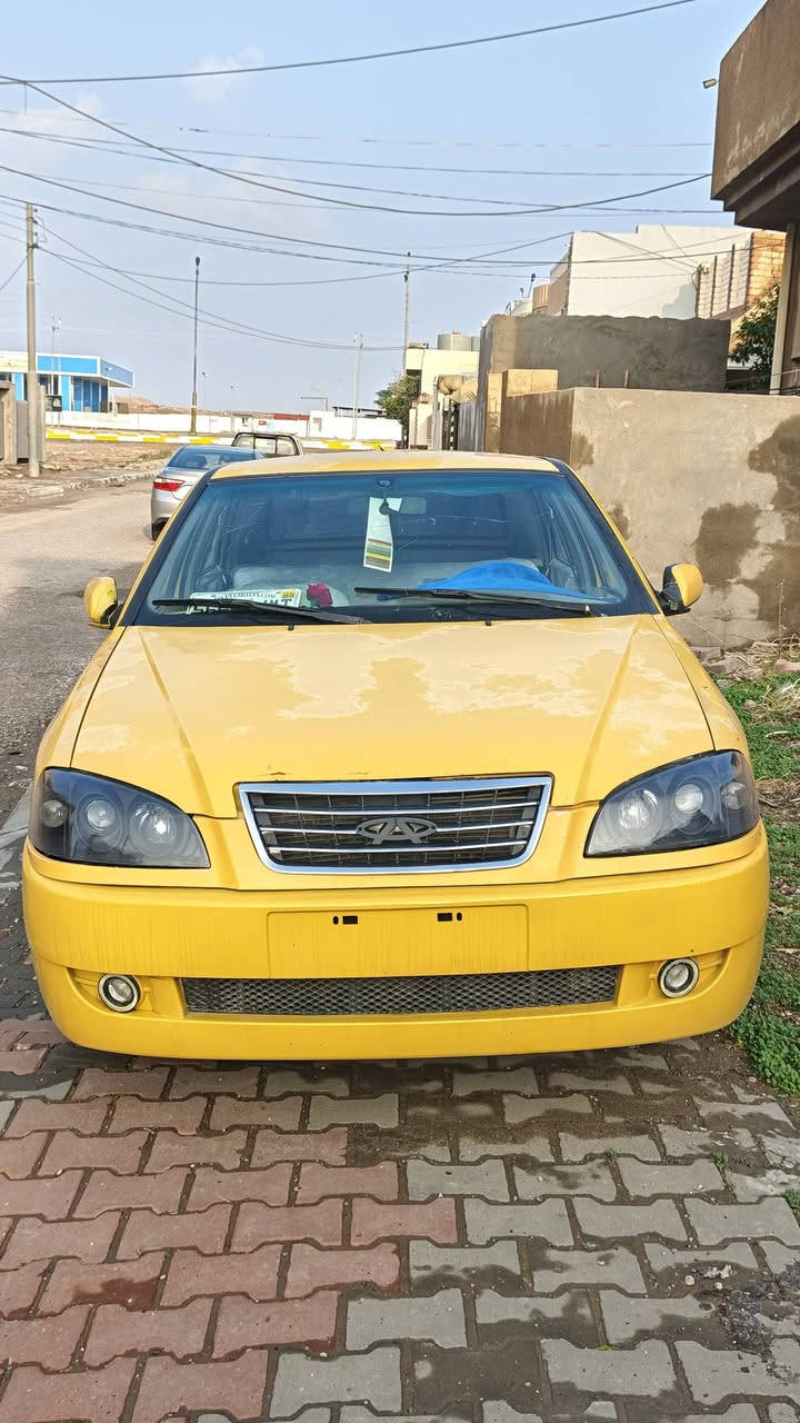 السلام عليكم للبيع موديل 2010 كير مكينه بلادي بشرط  ونظيف بشرط تحويل وكاله رقم بغداد سياره بها قطعتين صبغ فقط وهذا رقمي ***********📞 وعندي واتساب
