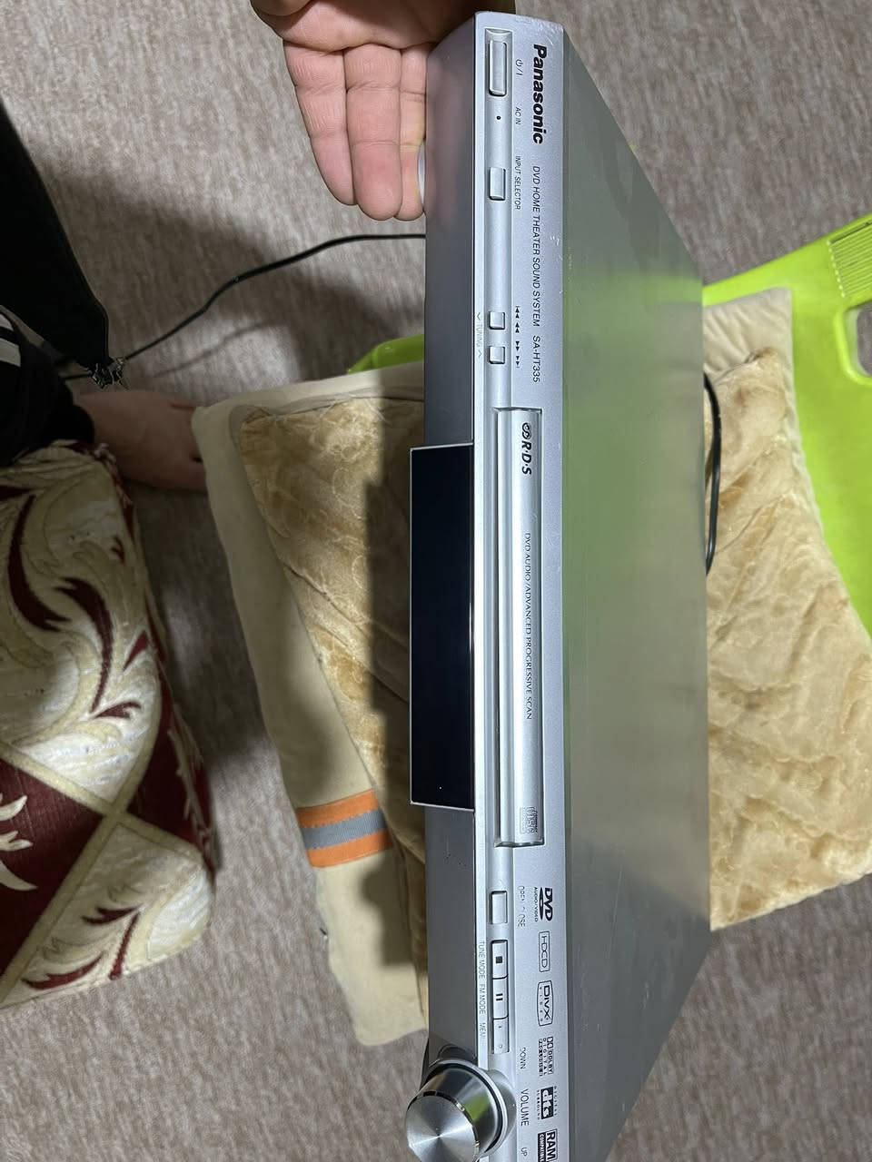 سستم مسرحي نظافه فول بدون ريمونت ياخذ دي في دي اوديو راديو بموجتين السعر (35) شامل مع التوصيل نقص ريمونت فقط


**إذا كنت صاحب هذا الإعلان وتريد حذفه لأي سبب، رجاءا أرسل رسالة إلى الدعم الفني**