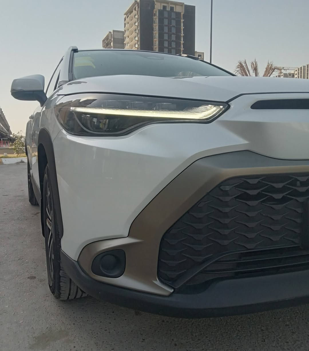 سلام عليكم
للبيع او للمراوس 
فروت لاندر 2025  
ماشيه  9000 km 
موصفات فتحه 
مكينه 2000 
بصمه جلد احمر  كرسي كهرباء 
تحكم ستيرن هندبريك بصمه اوت هولد
تبريد قطعتين
ويل كب كروم 
لد أمامي اربع عدسات 
حمالات   
السعر 177$
***********
***********
بغداد الكرخ حي الجهاد
