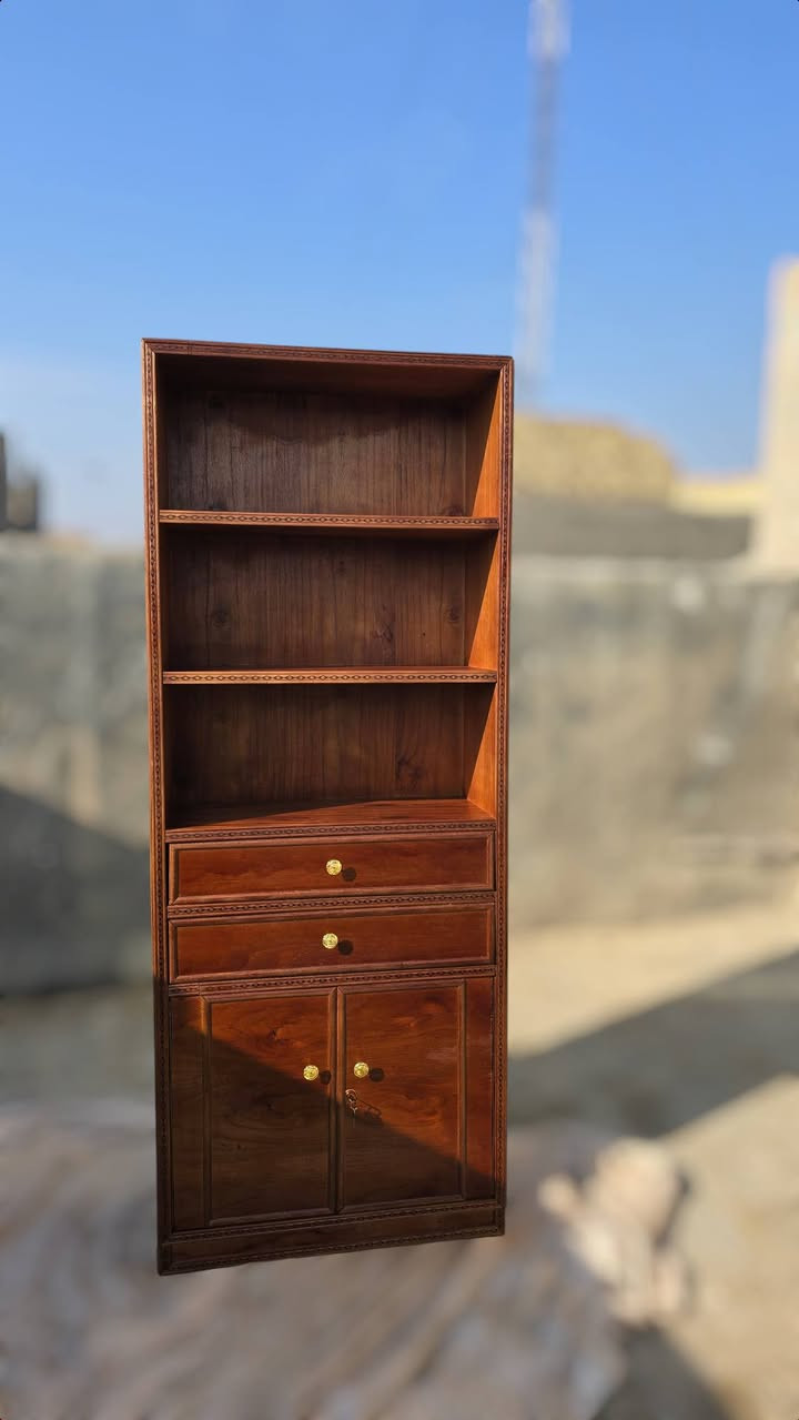 تخفيضات تخفيضات تخفيضات ٢٠%
مكتبة ديكور جميلة جداً، عمل درجة أولى. 😍👍👏
سعر مناسب جداً 😍
خدمة توصيل مركز محافظة بابل. 🚗💨
***********
للتواصل عبر واتسآب أيضاً. 📱💬
ملاحظة/ كل ما نعرضه من عمل معملنا، جديد، لا نتعامل بالمنتجات المستعملة. 💯✅
