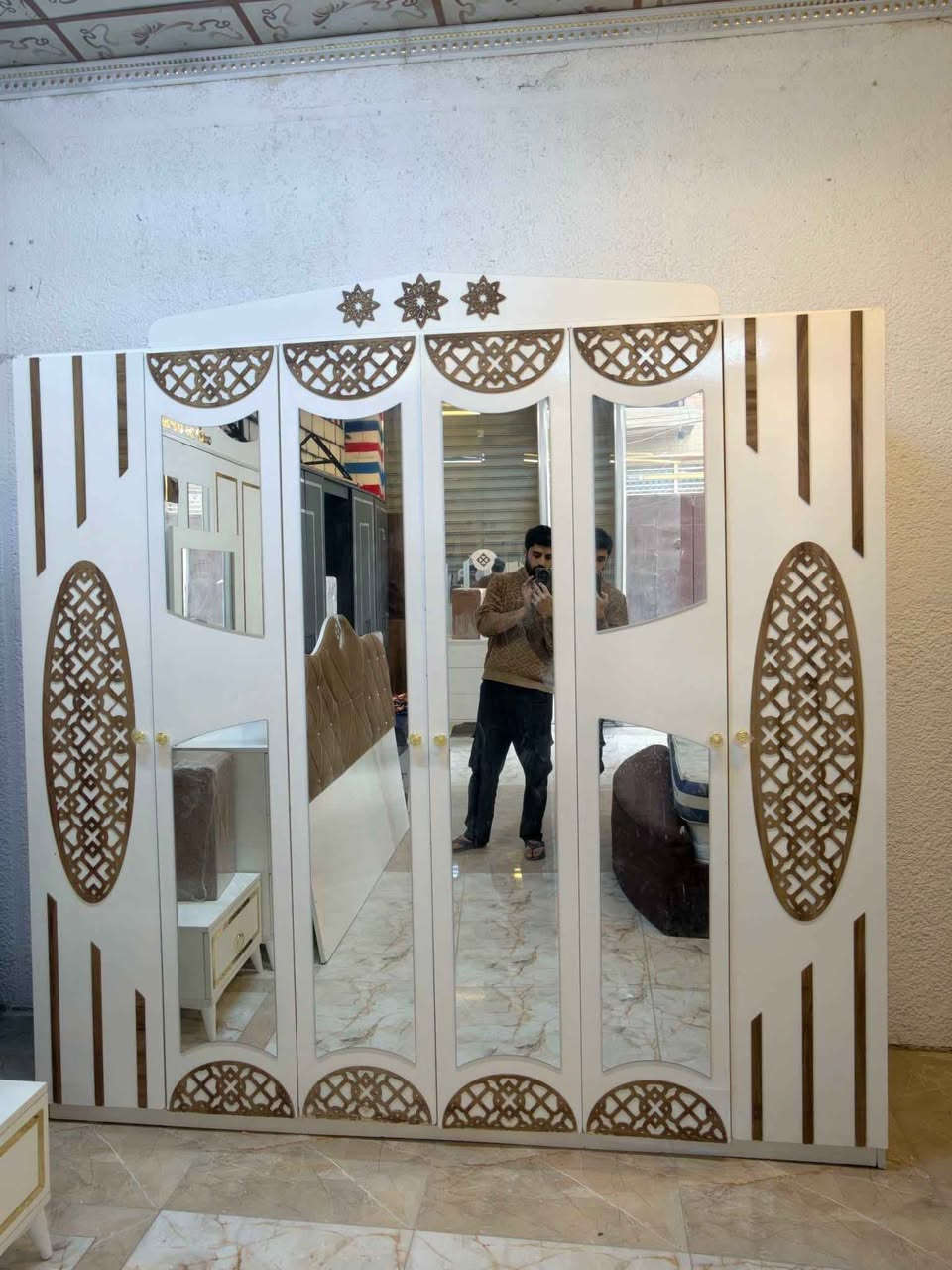 غرفة تركي مستعمله اخت الجديد 
٥قطع 
نضام ابواب
سعر 550 بغداد, العراق


**إذا كنت صاحب هذا الإعلان وتريد حذفه لأي سبب، رجاءا أرسل رسالة إلى الدعم الفني**