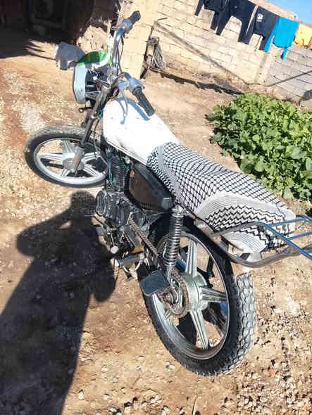 دراجه للبيع بيها صرف شويه لايت شغال كامله اركب وطلع خاص موجود او تصل ***********
