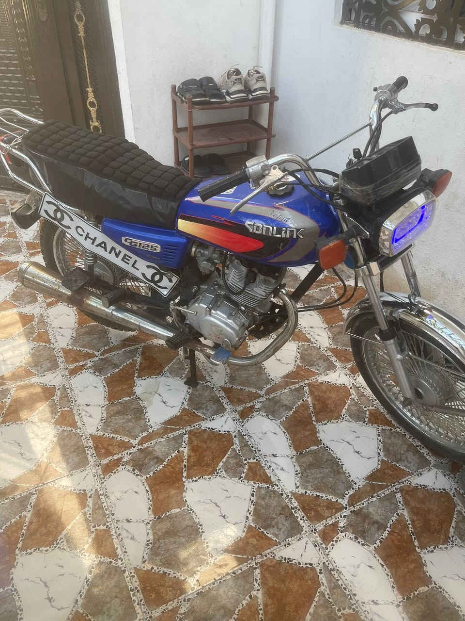 للبيع موديل 21 تايكر محرك لا صرف لا بخار سعر 315 بيه مجال بسيط ***********
