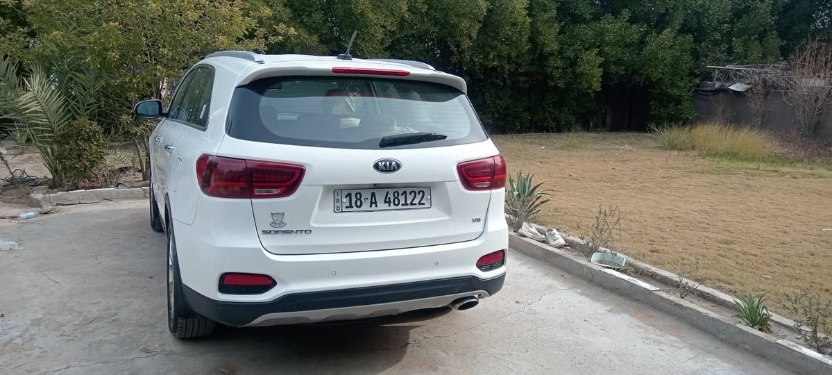 السلام عليكم سورنتو خليجي موديل 2019 
موصفاتهة 
بصمة 
جنطة كهرباء 
بردات خلفية 
سبعة راكب 
كشنات جلد و كهرباء 
ثلاث قطع تبريد 
حساس امامي وخلفي 
تحكم ستيرن جهتين 
انارة ترحيب داخلية وخارجية 
بصمة ابواب 
محرك 6  سلندر بلادي كفالة من فتح وضع شركة 
كير على وضع شركة كفالة من فتح 

السيارة كفالة عامة من صبغ والبارد و الفتح و تبديل 
رقم السيارة بابل  الدولي با اسمي  سيارة على ايدي 

***********
***********
.مكان السياره بابل
