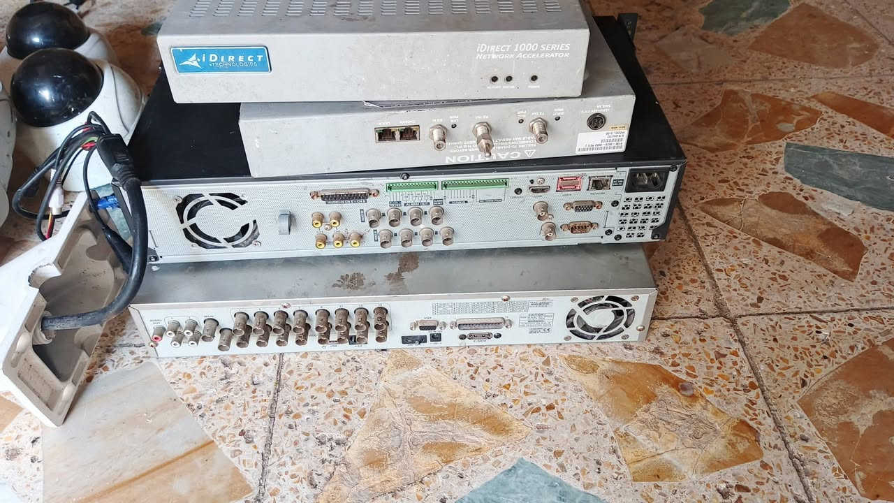 السلام عليكم كامرات وجوستك ودي في ار واجهزة 2يخص الكامرات وكامرة مال صيد او سفر للبيع للستفسار***********
