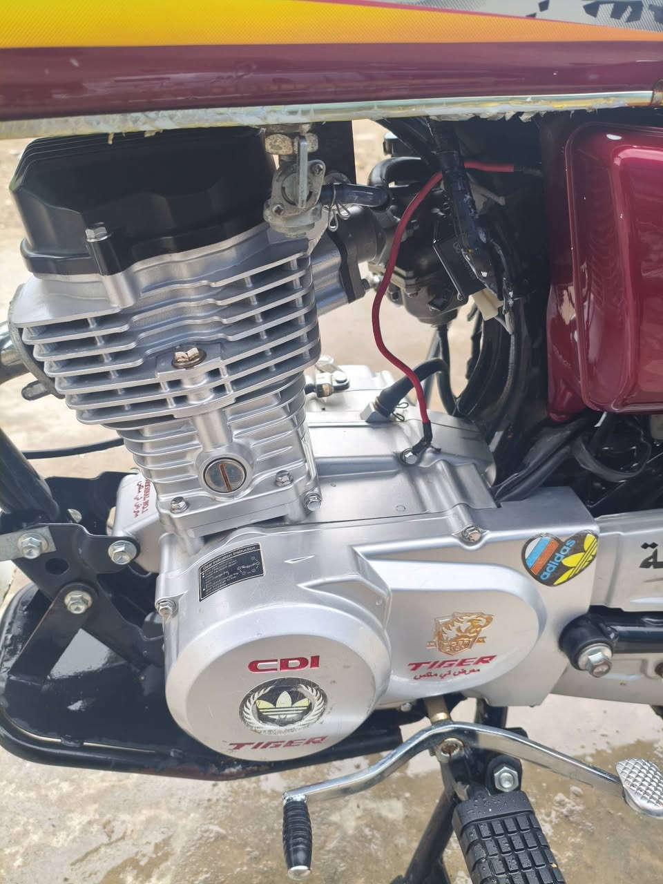 سلام عليكم ورحمه الله وبركاته
متاح ماطور للبيع 
تايكر موديل 23
محرك شرط 
كهربائيات كلها شغالا
نضافه مثل ما موضح بالصور 
ماطور كامل وجاهز كلو شرط وشغال 
سعر وباقي تفاصيل متواجد خاص


**إذا كنت صاحب هذا الإعلان وتريد حذفه لأي سبب، رجاءا أرسل رسالة إلى الدعم الفني**