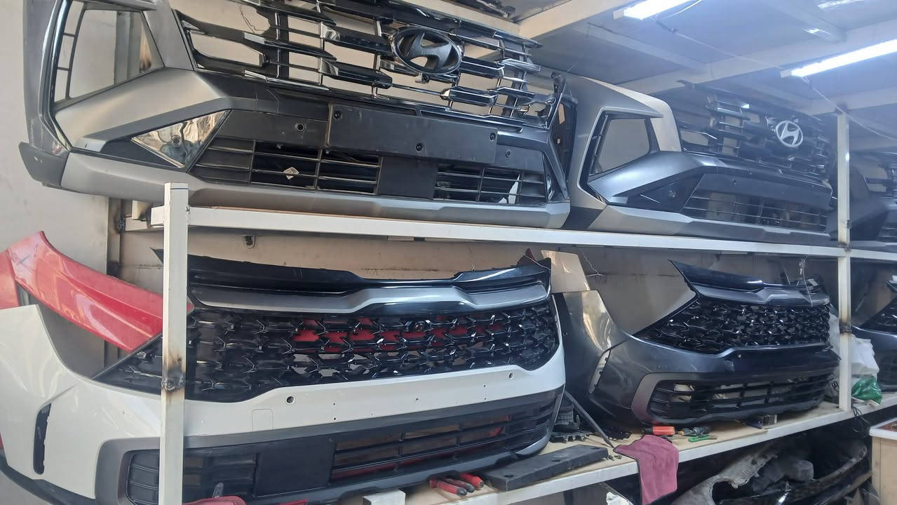 سلام عليكم يتوفر غراض كيه سبورتج وكيه سورنتو سوق بغداد قصر لبيض مقابيل الوزاره محل ابو عباس ***********
