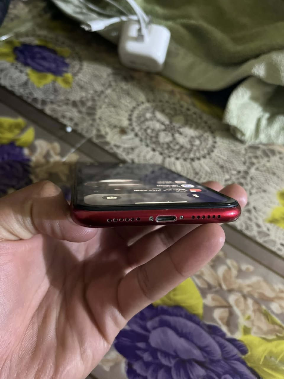 يالله
ايفون اكسر ار نضيف
لون احمر
مبدل بطاريه 100 شرط انطي بيه ضمان ماتصرف 
الجهاز مفطور الضهر فقط بس الضهر مفطور وفطر بسيط 
ذاكره ١٢٨
للبيع او مراوس راس براس فقط
موجود خاص 
وموجود خط 
رقمي ***********
